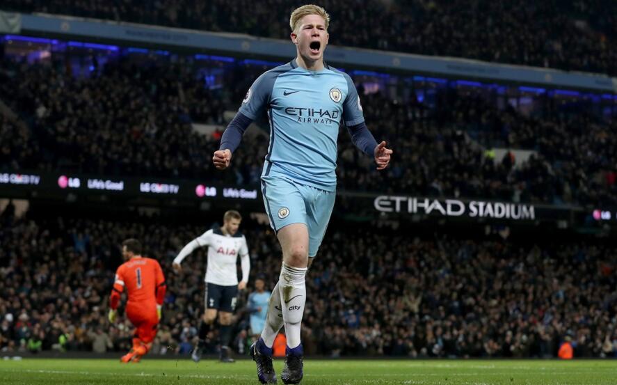 一场5-3逆转，让巴萨甩开2大争冠对手！创造历史：加冕西甲第3队